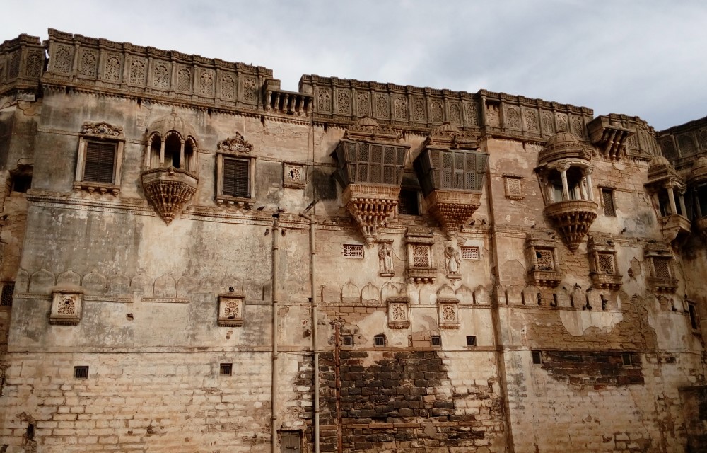 Aaina Mahal